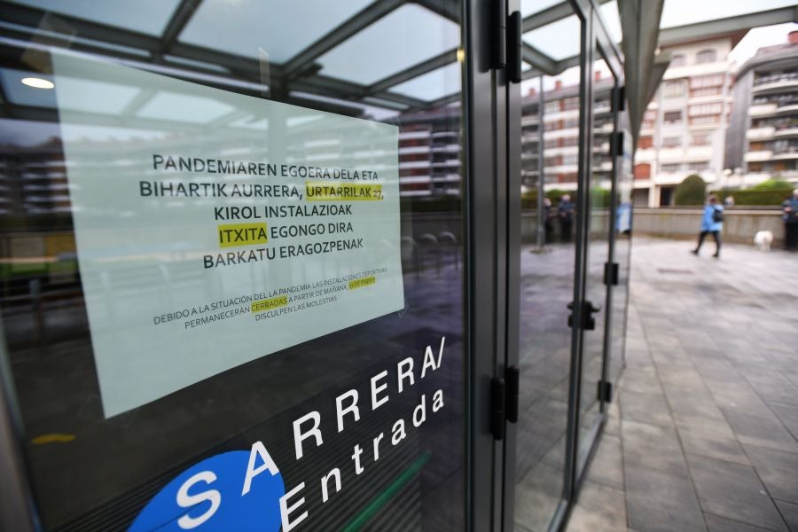 Azpeitia cierra sus edificios públicos y cancela todos los actos durante quince días.