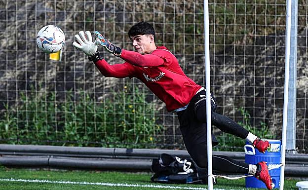 Gaizka Ayesa, el relevo de Álex Remiro está listo