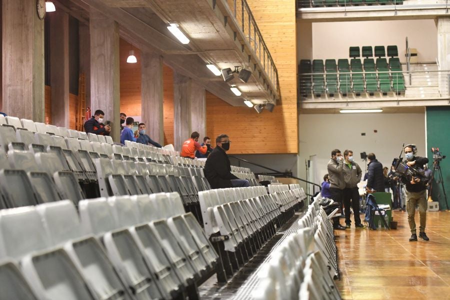 Campeonato de parejas: Joseba Ezkurdia se come a Aimar Olaizola II y Beñat Rezusta. 