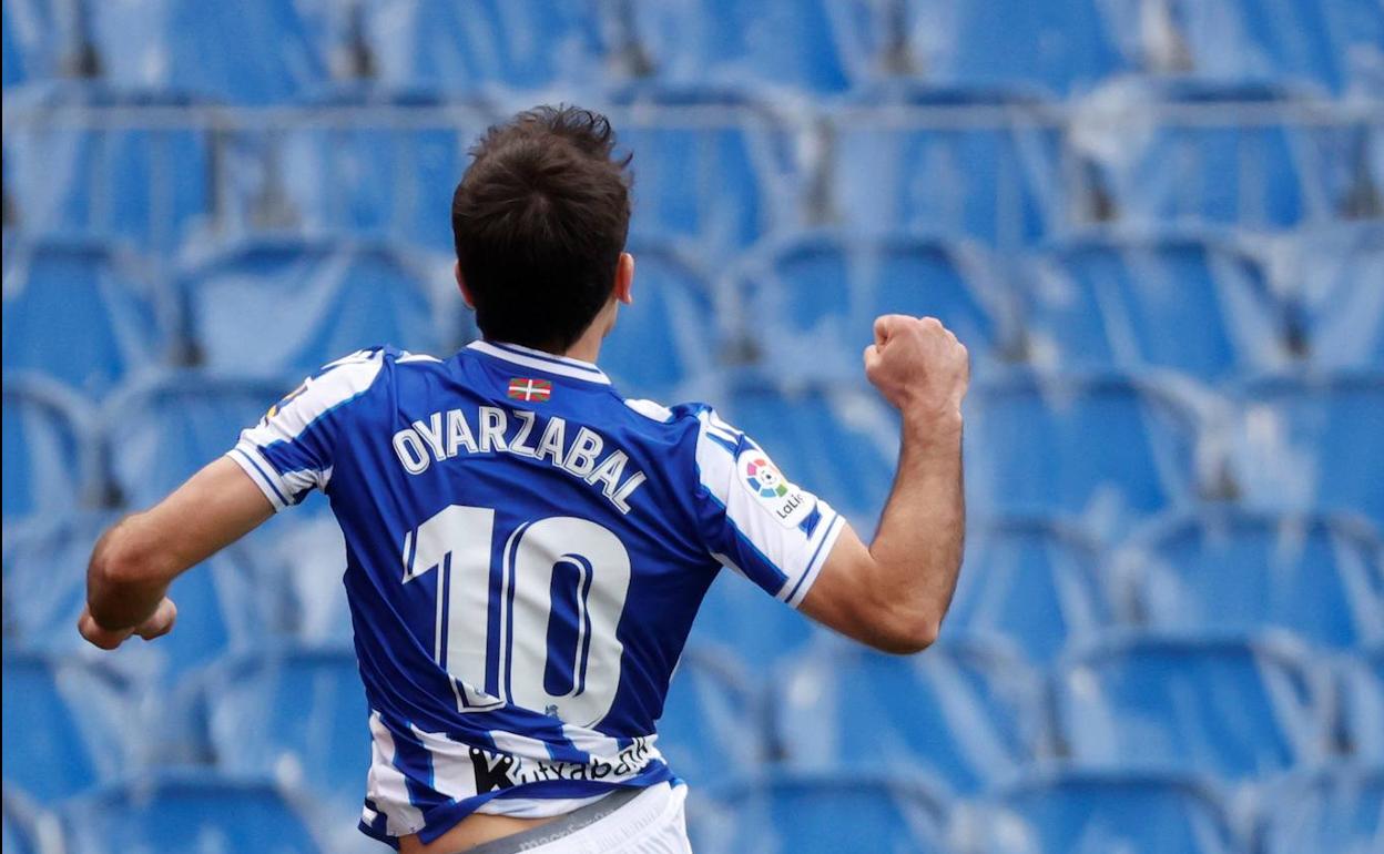 Oyarzabal celebra su gol ante el Cádiz.