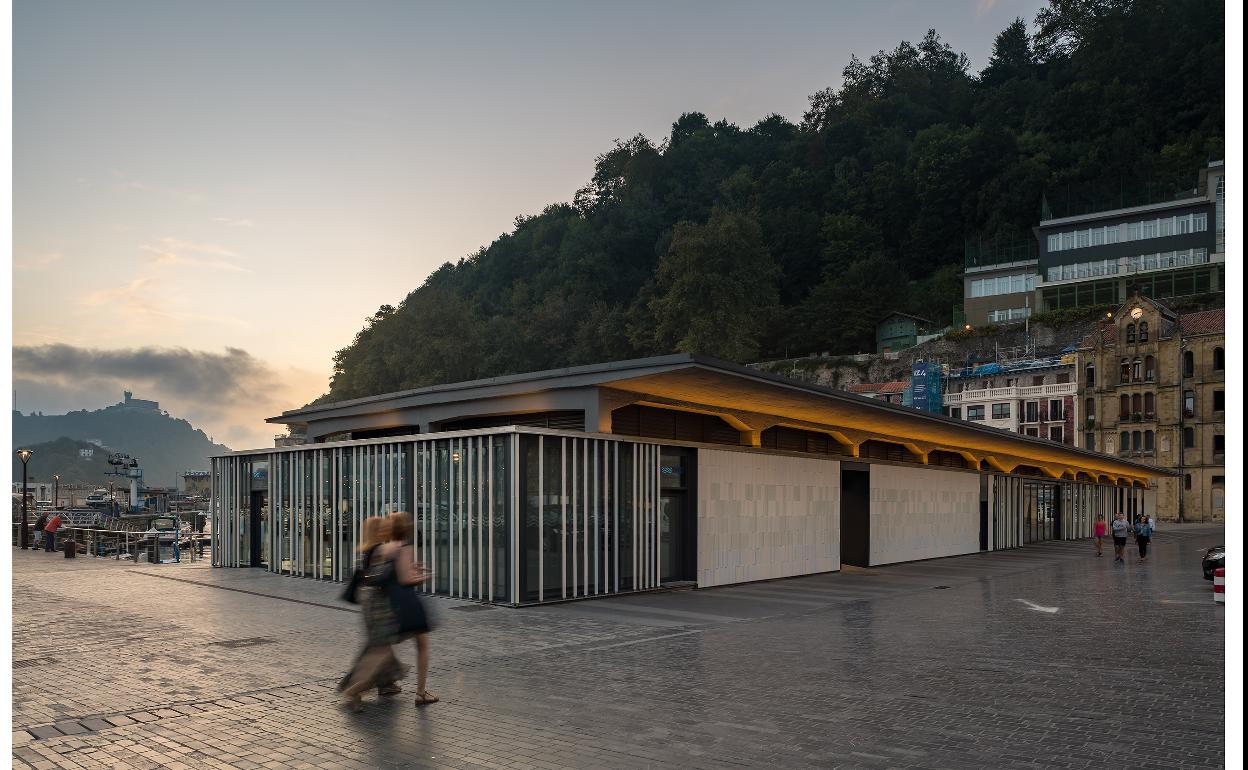 Imagen actual del portaviones, tras la reforma diseñada por el 