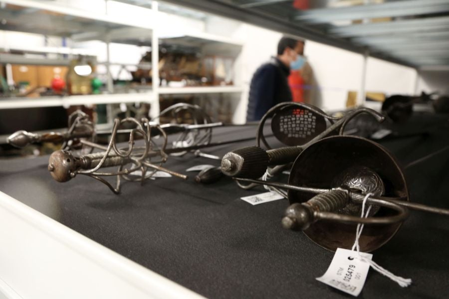 Gordailua guarda más de 100.000 piezas. 