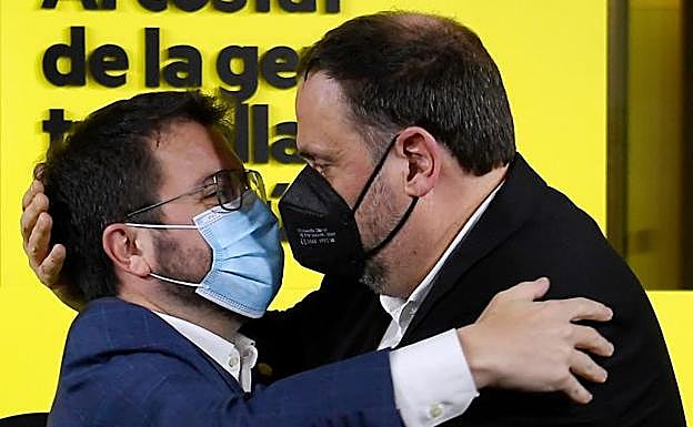 Aragonès ofrece a Borràs, Sabater y Albiach entrar al Govern