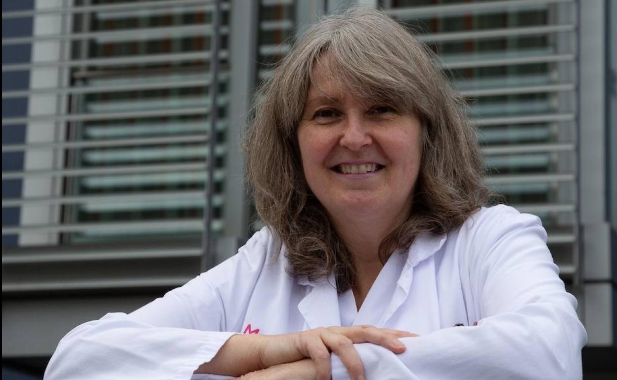 Lori Thompson, psicóloga de la Fundación Matia, en la sede de la institución. luis 