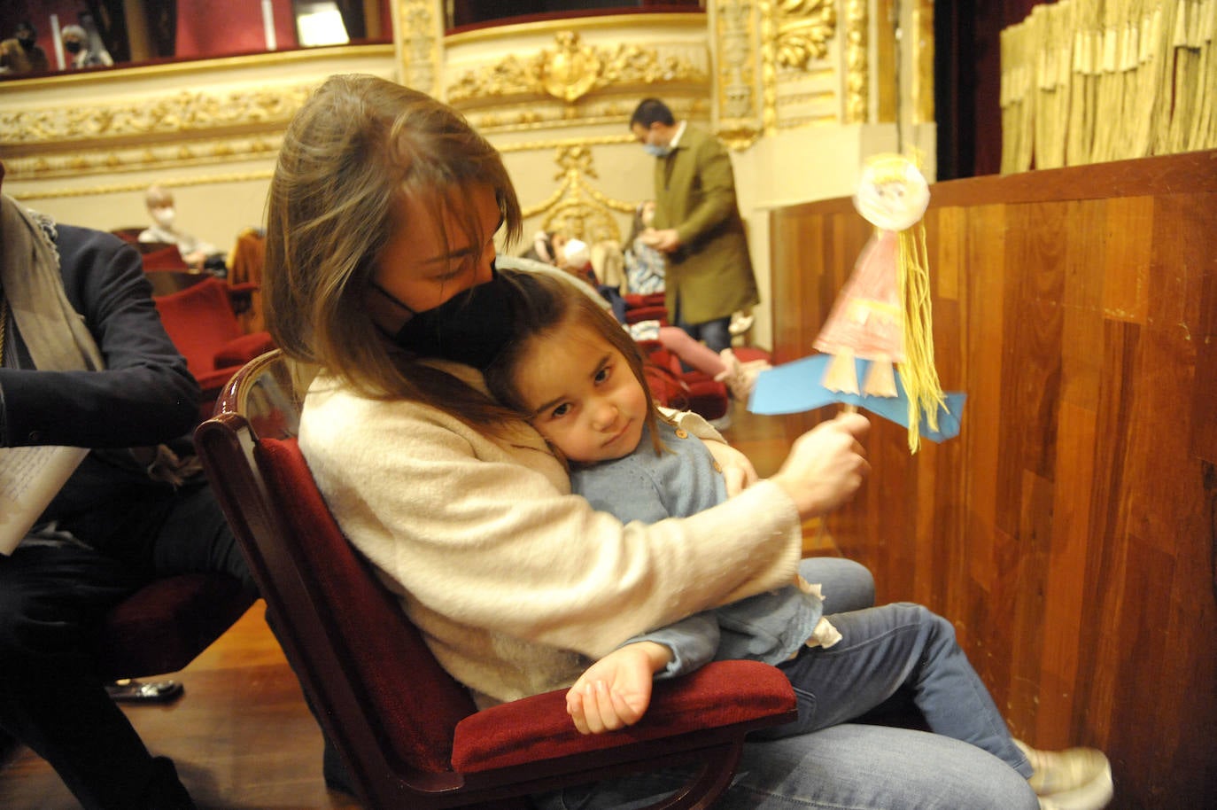 La titiritera y confundadora de Txontxongillo Taldea, Enkarni Genua, ingresa como socia de número en la Real Sociedad Bascongada de Amigos del País