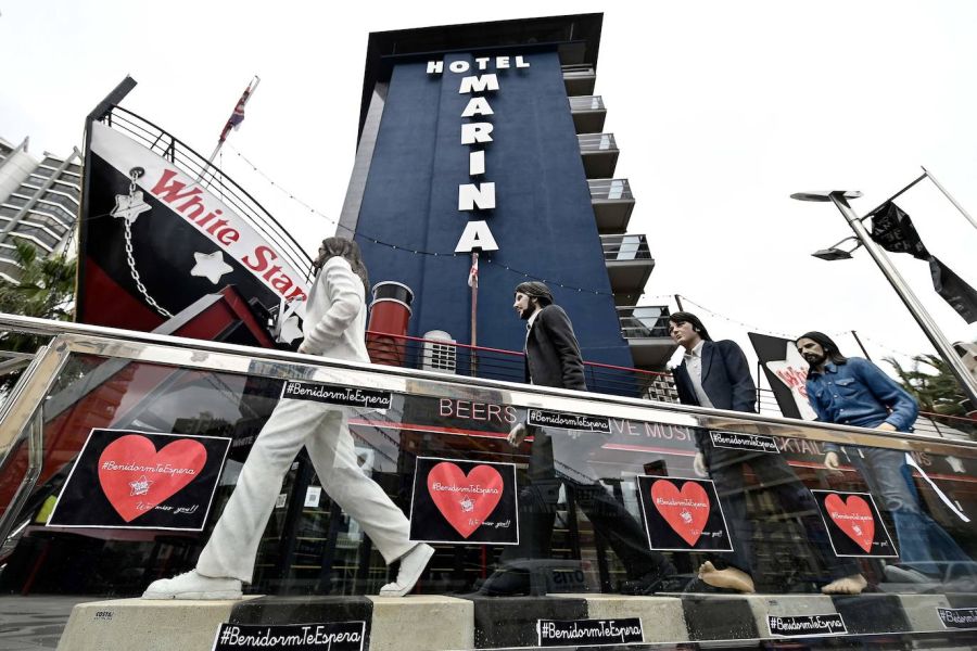 El anuncio de la reactivación de los viajes del Imserso y la apertura del Reino Unido a partir de mayo alienta la esperanza del sector hotelero y la restauración