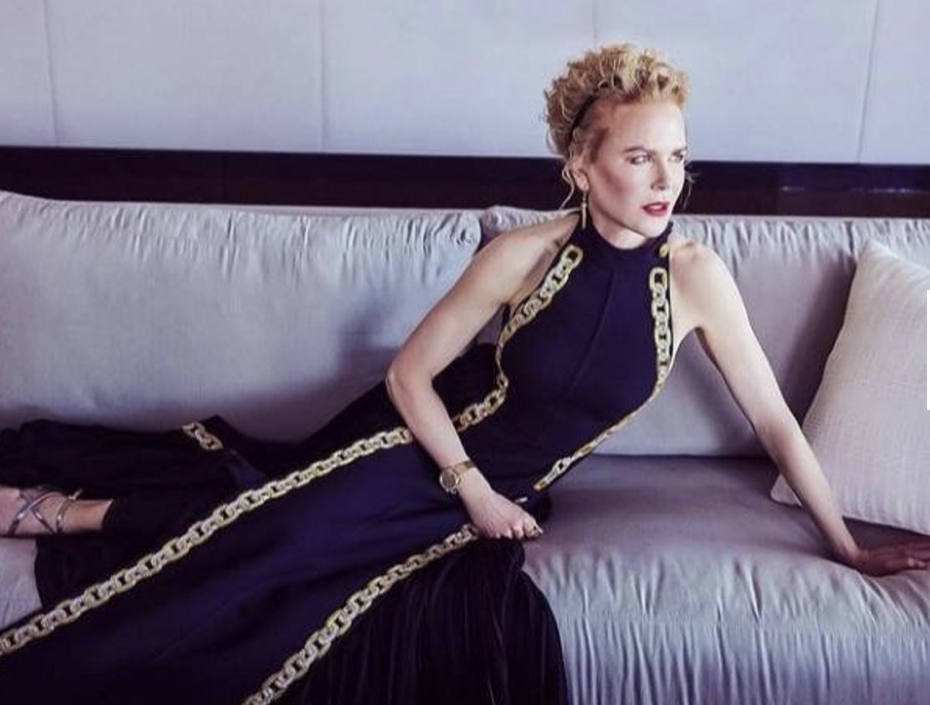 Este ha sido el 'top 10' de los estilismos más destacados de unos Globos de Oro 2021 virtuales, rodeados de polémica y sin alfombra roja. ¿Qué os parece?