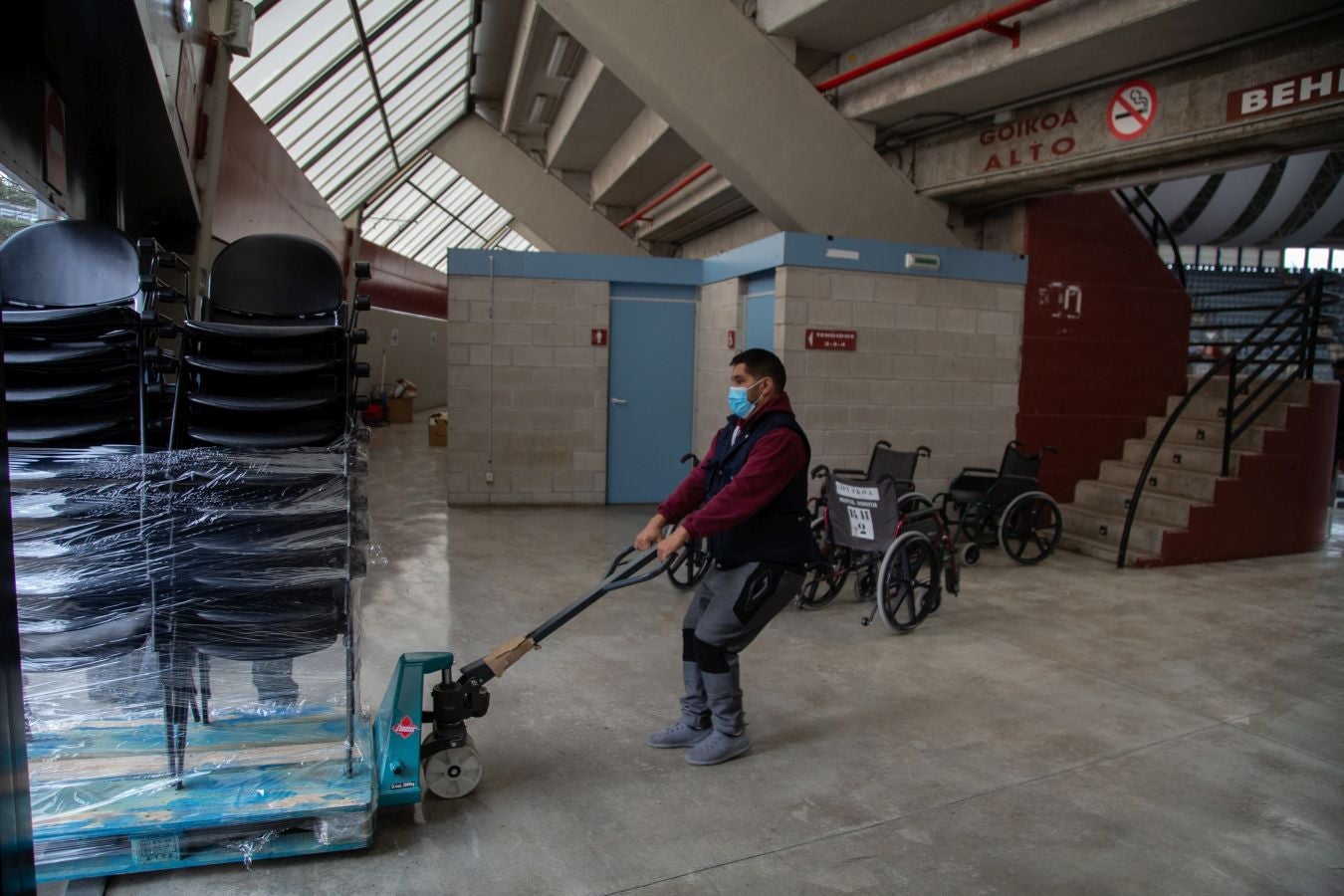 Illunbe ya se está preparando para que a partir de mañana se comienza a vacuna en su interior a docentes y responsables de comedores menores de 55 años