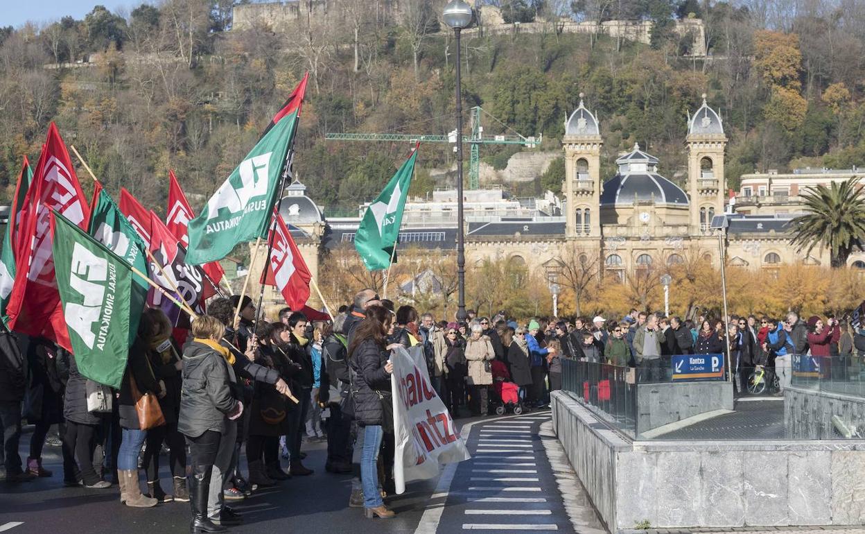 Huelga realizada por el sector educativo en Donostia. 