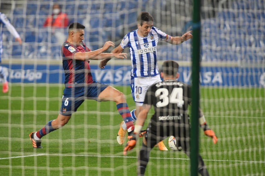 Fotos: Real Sociedad-Levante, en imágenes