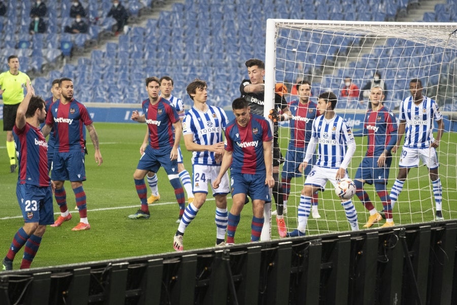 Fotos: Real Sociedad-Levante, en imágenes