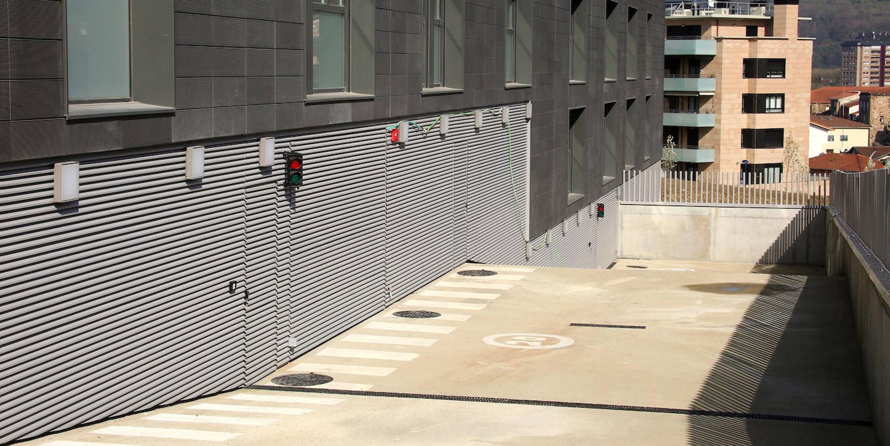 El Gobierno Vasco inicia la adjudicación de las viviendas y pone en valor esta fórmula como «herramienta para la emancipación de jóvenes» en Euskadi. 