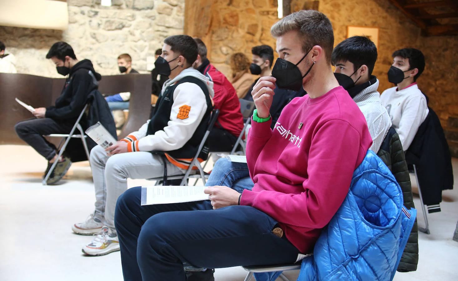 Una original iniciativa basada «en la empatía y la innovación» aúna a los estudiantes de formación profesional de Ortzadar, la ONCE, Chillida Leku y la Fundación Orange. 