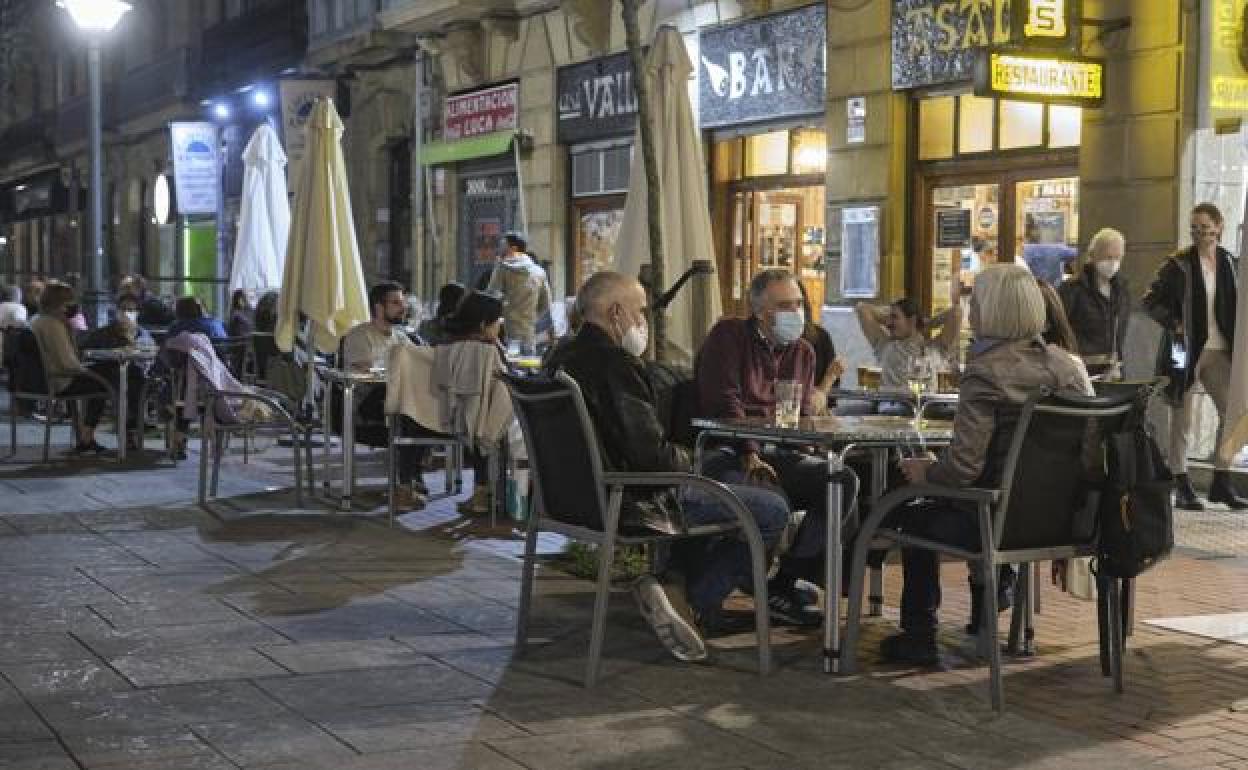 Euskadi gestionará 215 millones dentro de un plan aplaudido por hosteleros y hoteleros de Gipuzkoa