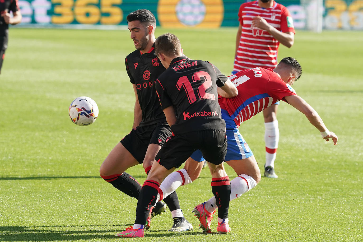 Fotos: Las mejores imágenes del Granada - Real Sociedad