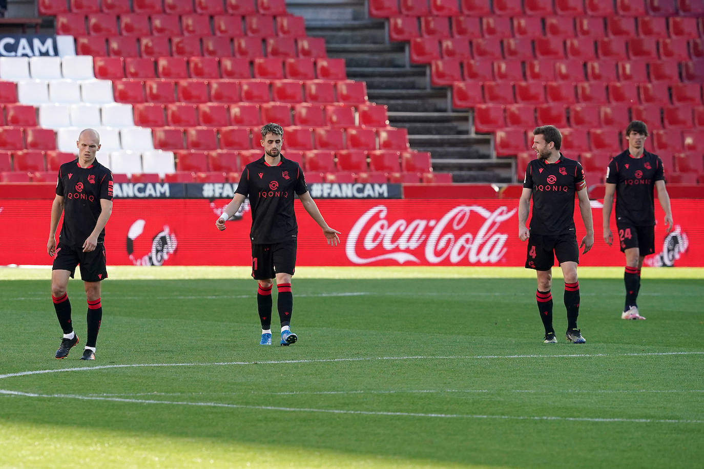 Fotos: Las mejores imágenes del Granada - Real Sociedad
