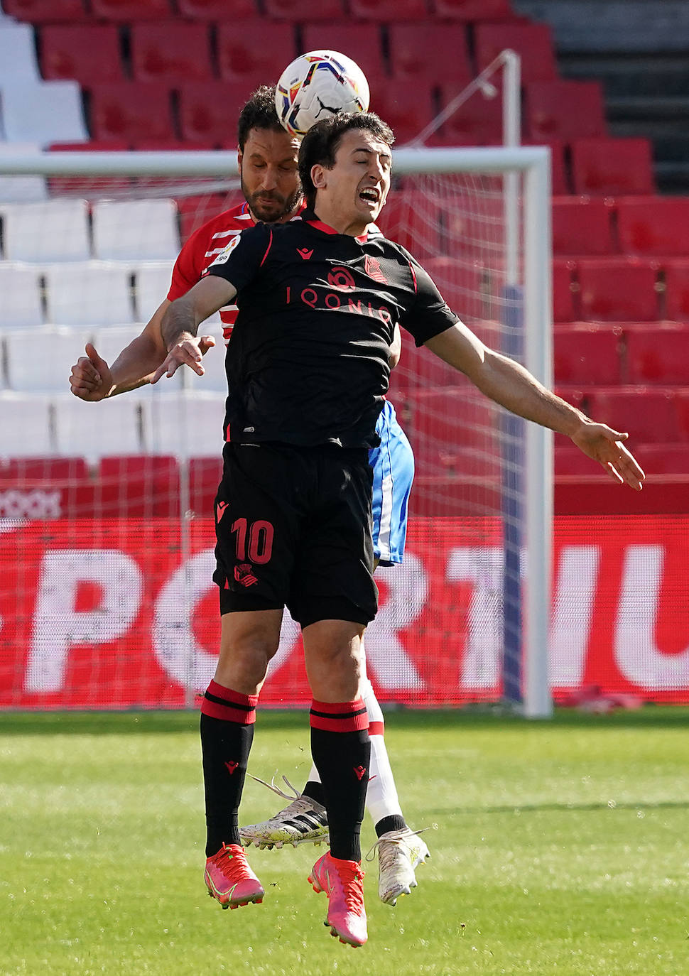 Fotos: Las mejores imágenes del Granada - Real Sociedad