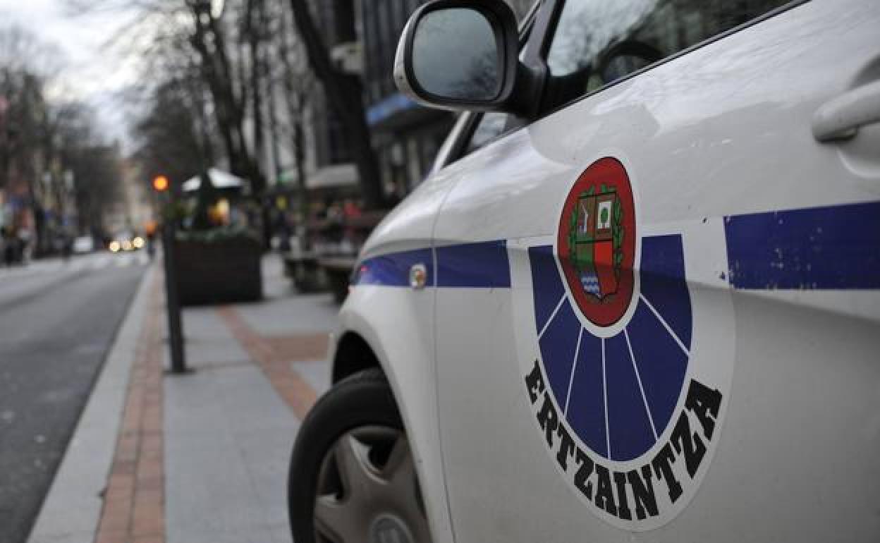 Ertzaintza y policías locales intensifican desde este lunes las campañas de control de velocidad en Euskadi