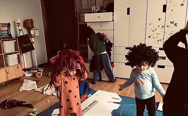 Los juegos de disfraces y manualidades fueron la vía de escape en casa de Nerea Goñi.