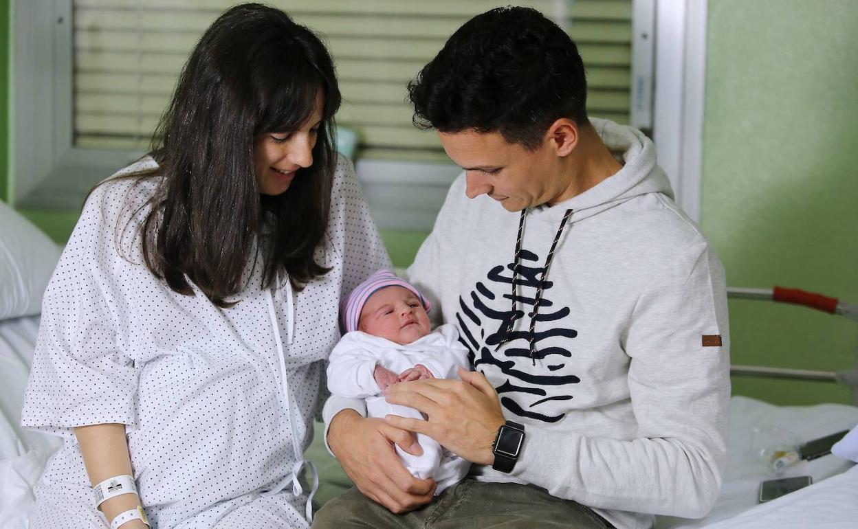 En Gipuzkoa se están registrando de media 400 nacimientos al mes. 