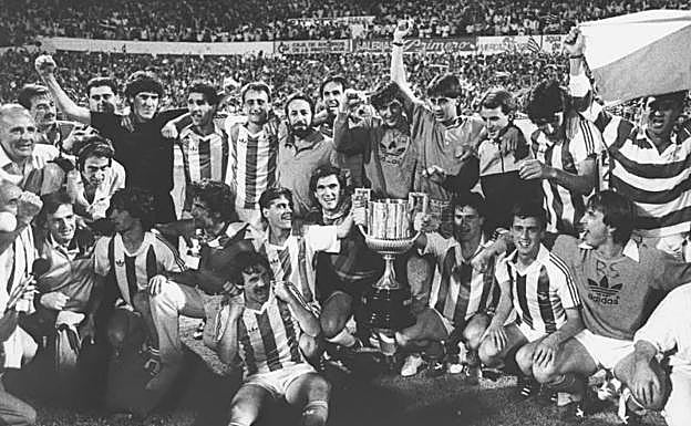 Completa el puzzle de cuatro imágenes para la historia de la Real Sociedad