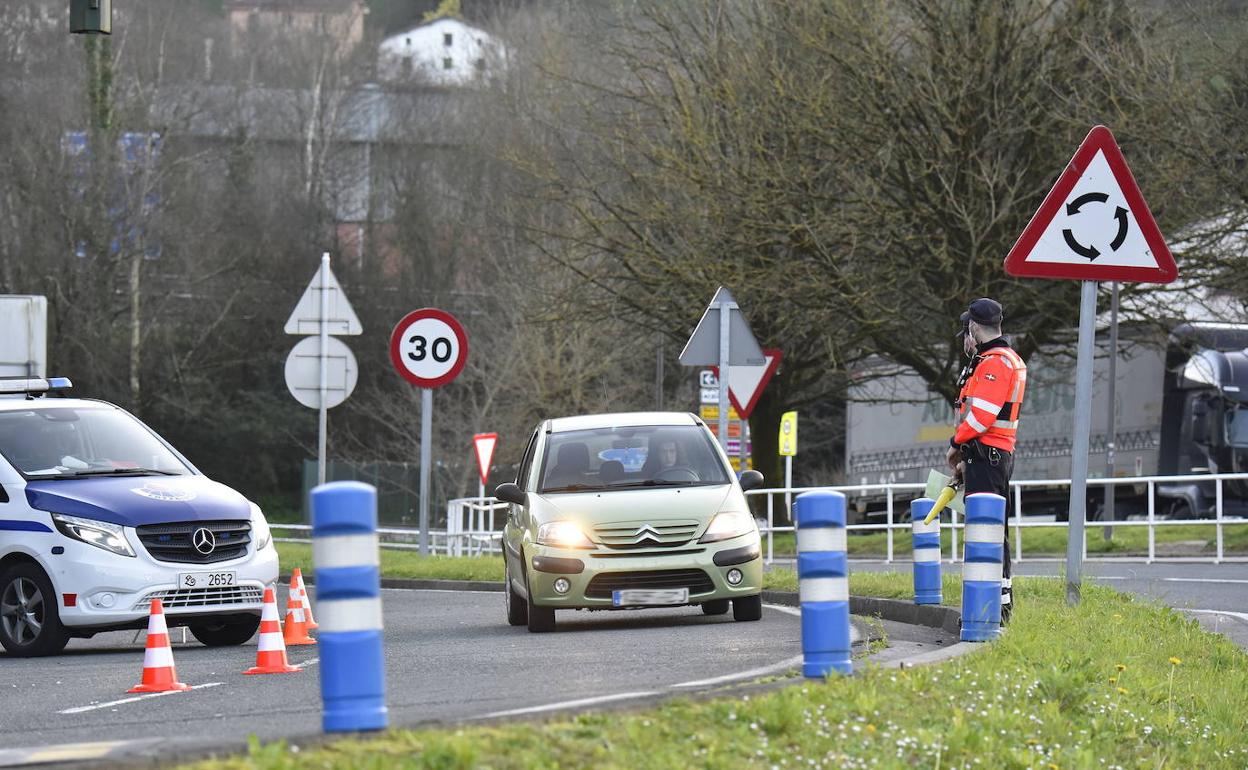 Restricciones coronavirus: Euskadi no descarta volver al confinamiento municipal en Semana Santa si los datos van a peor