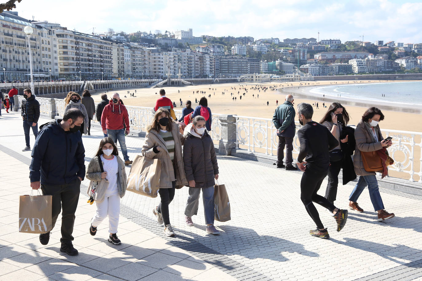 Fotos: Gipuzkoa entra en la primavera dando un portazo a la lluvia