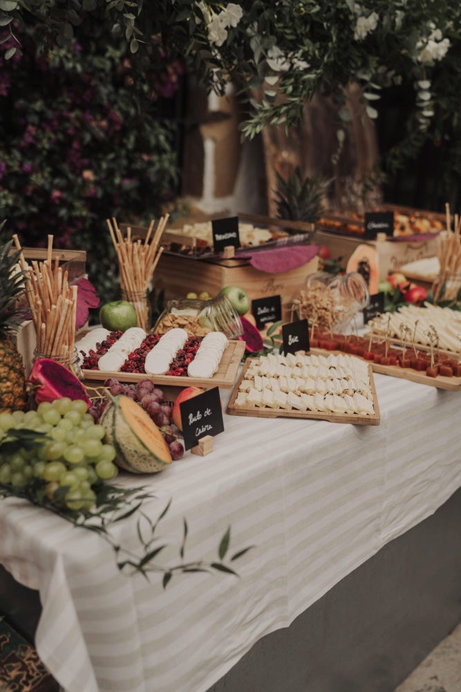 Esta vasca abogó por la practicidad de un look nupcial desmontable que se adaptaba a los distintos momentos de la celebración