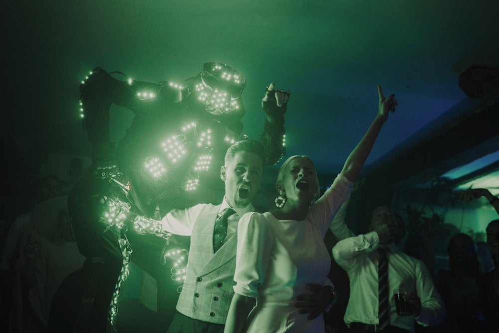 Esta vasca abogó por la practicidad de un look nupcial desmontable que se adaptaba a los distintos momentos de la celebración