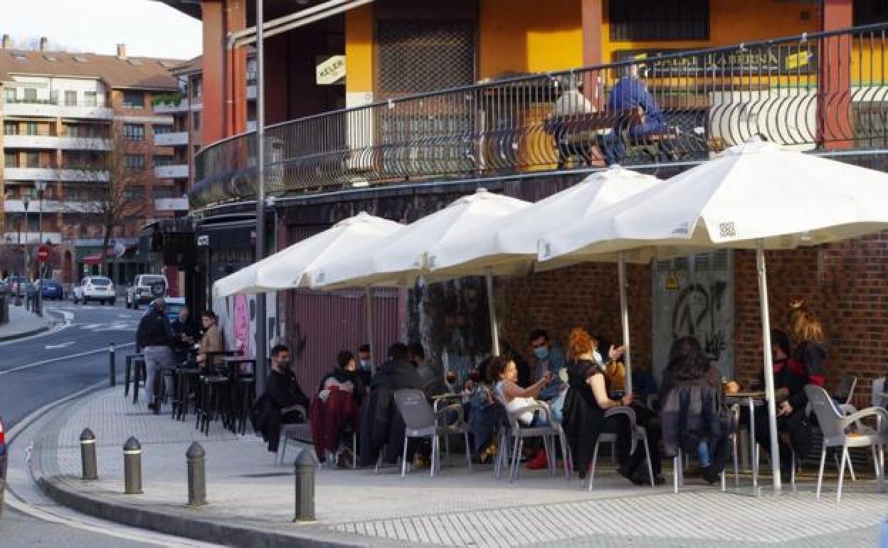 Una terraza en Beasain.