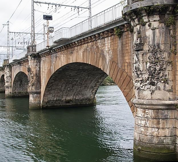 Adif adjudica la rehabilitación del puente internacional