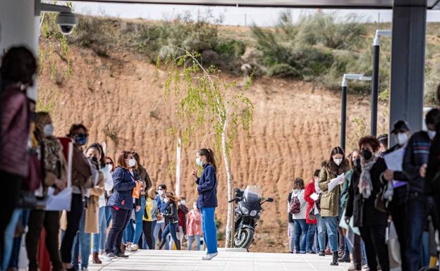 España vuelve a zona de riesgo alta al superar los 150 casos de incidencia acumulada