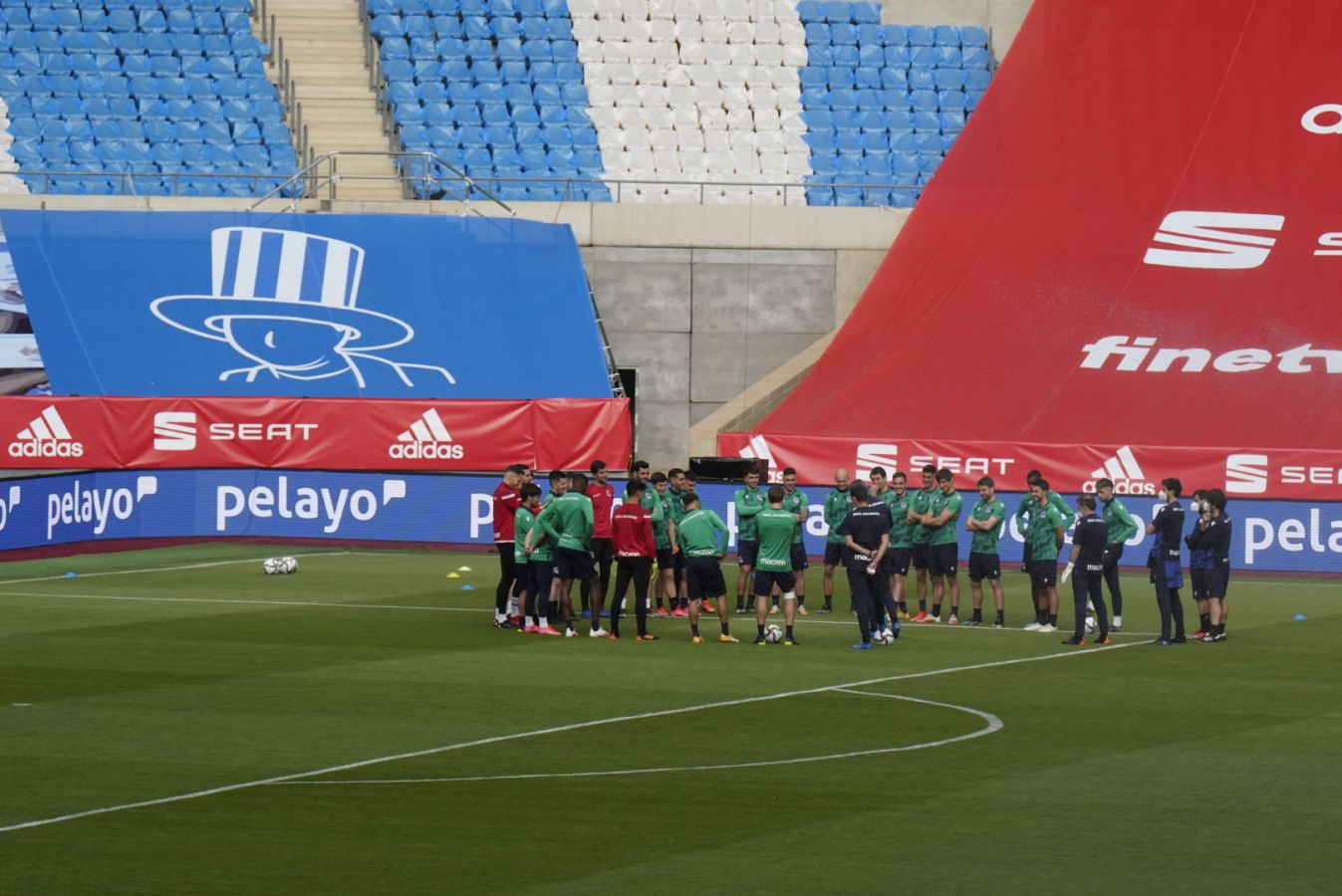 Los jugadores de Imanol Alguacil han tenido una primera toma de contacto con la sede de la final de la Copa del Rey