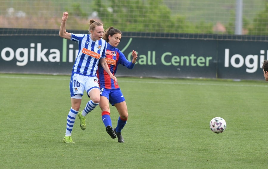 Las azulgranas han frenado la buena racha de las txuri-urdin este mediodía en Zubieta.