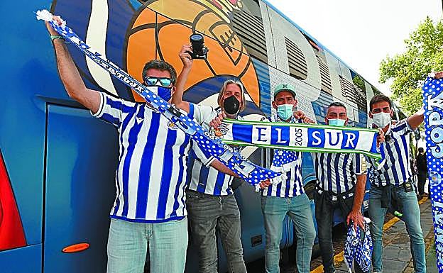 Apoteosis y lágrimas en el Domingo de Resurrección