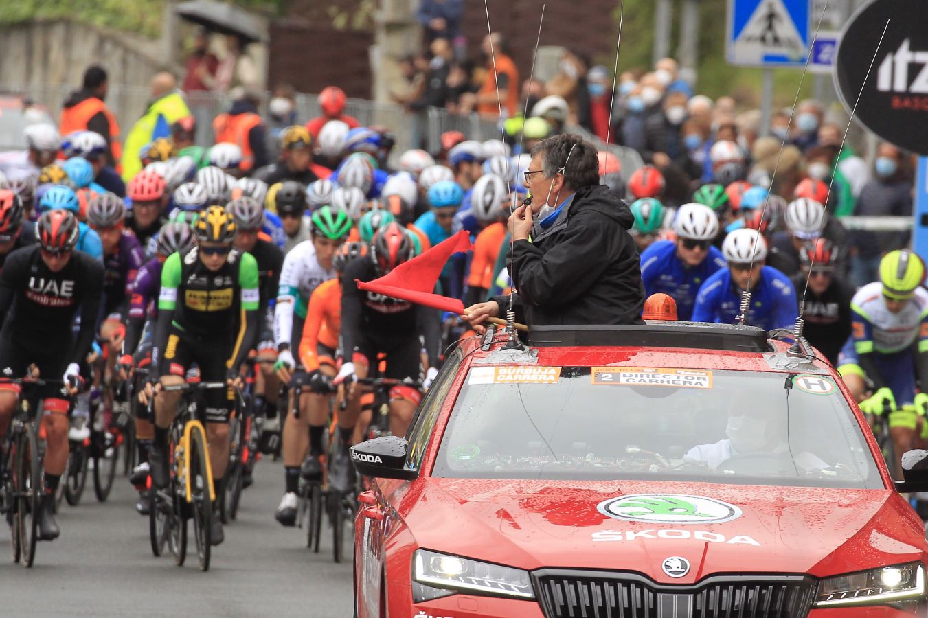 El ciclista ezkiotarra Alex Aranburu se ha llevado la segunda etapa de la Itzulia