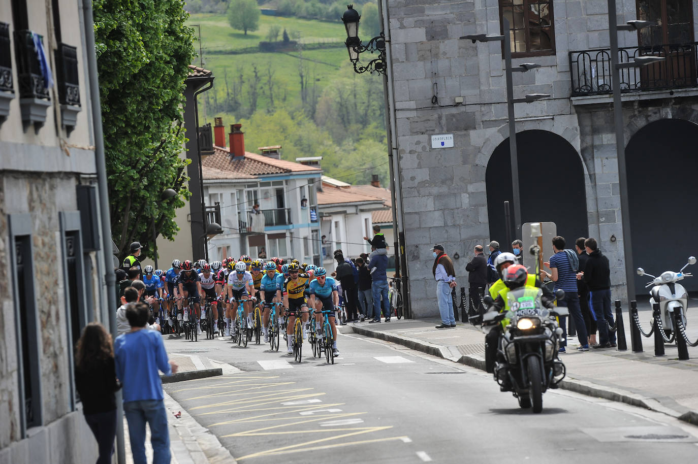 El recorrido entre Vitoria y Hondarribia tiene todos los ingredientes para hacer disfrutar al aficionado. 