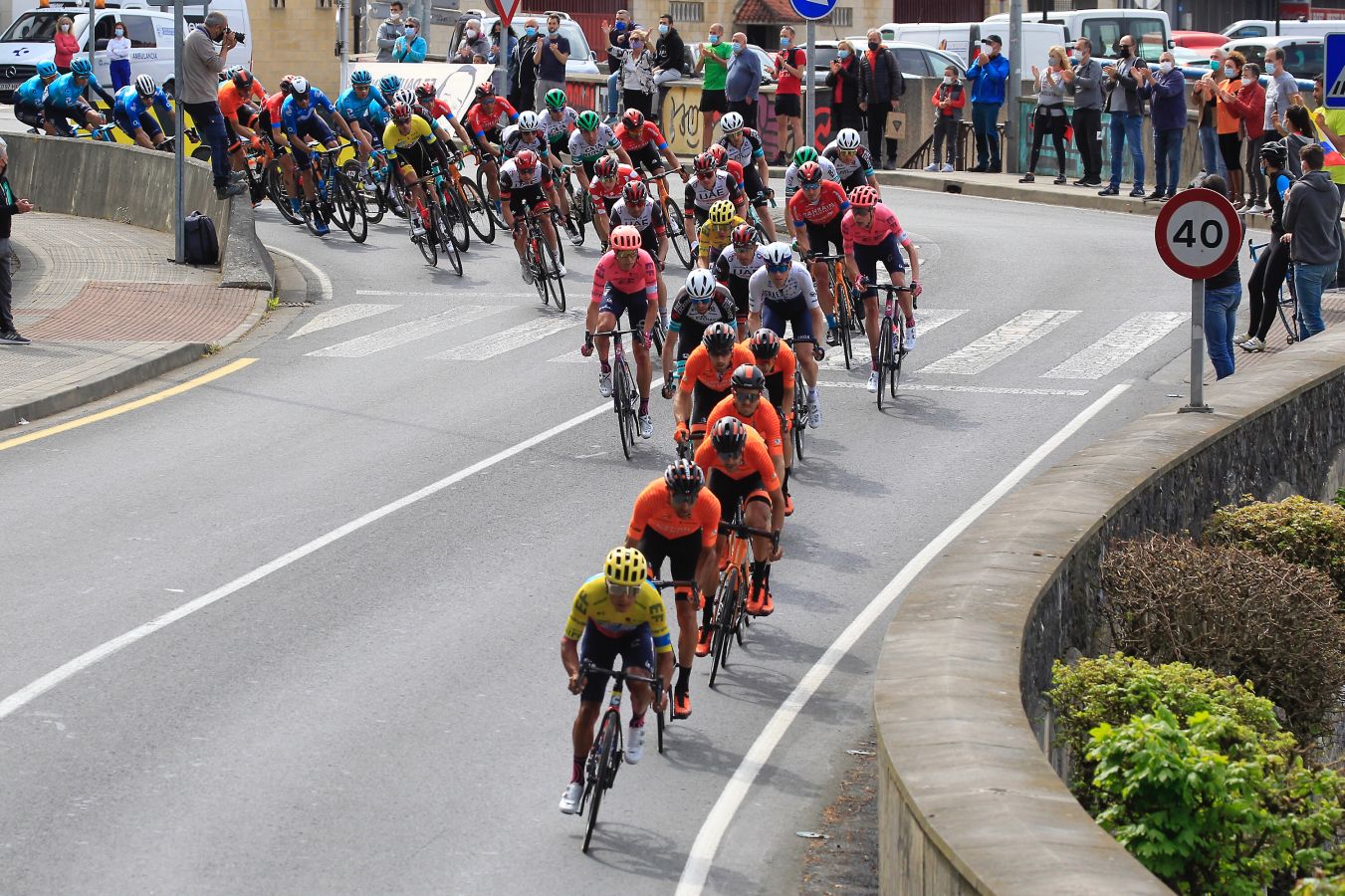 El recorrido entre Hondarribia y Ondarroa podría permitir la primera llegada al sprint de la carrera. 