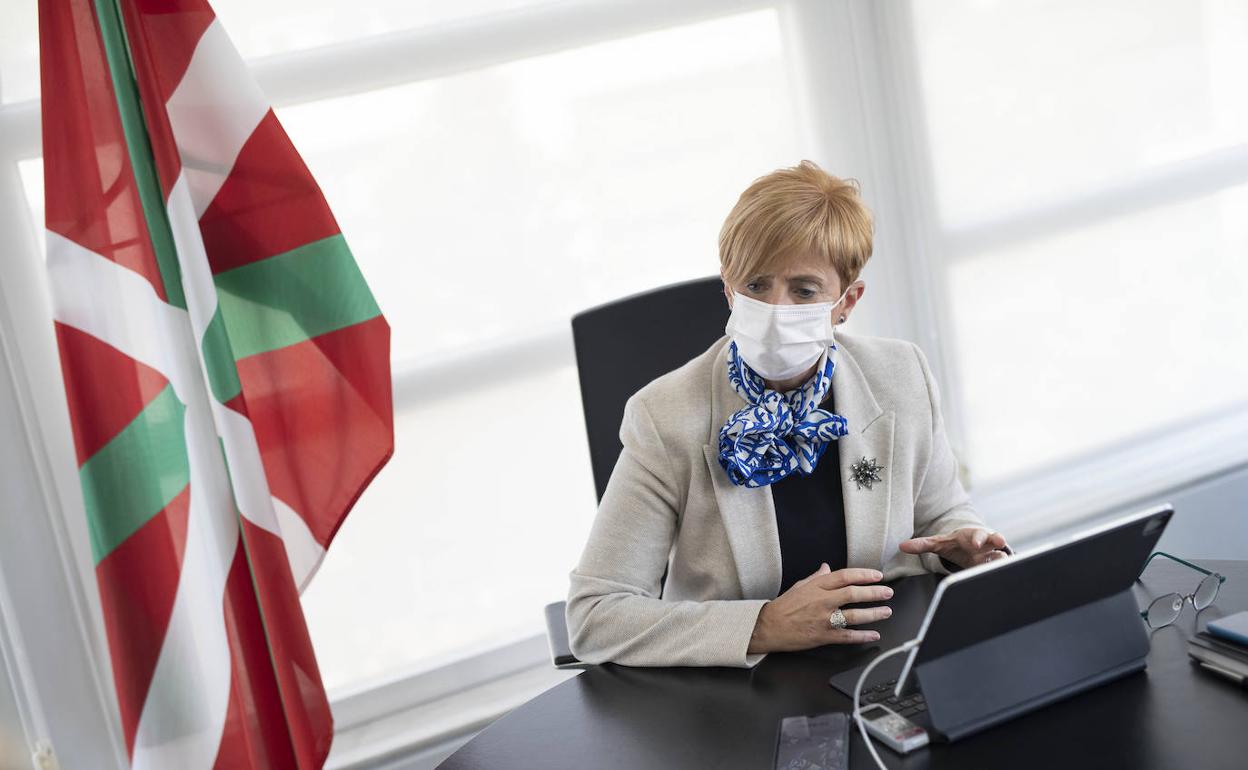 Arantxa Tapia: «Hay aún demasiadas cosas en el aire sobre los fondos europeos»