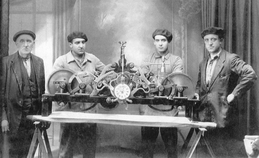 Ignacio Zubillaga bere semeekin, Jose, Pedro eta Ceferino. 