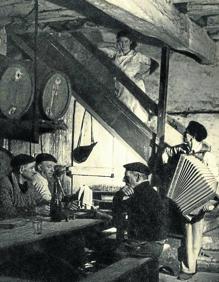 Imagen secundaria 2 - El humo de los bombardeos, la bruma de una Gipuzkoa idílica