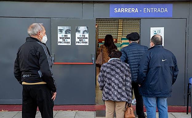La paralización de las entregas de Janssen compromete el plan de vacunación masiva en Euskadi