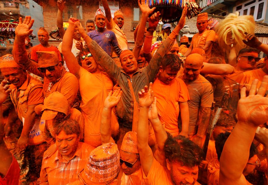 Nepal celebra la llegada de la primavera. 