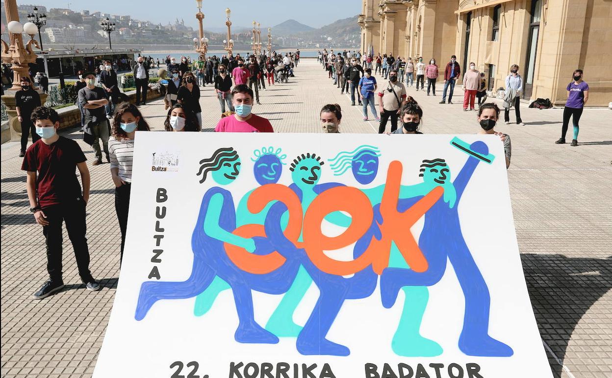 AEK-k Euskaltegien alde Alderdi Ederren antolatutako ekimena. 