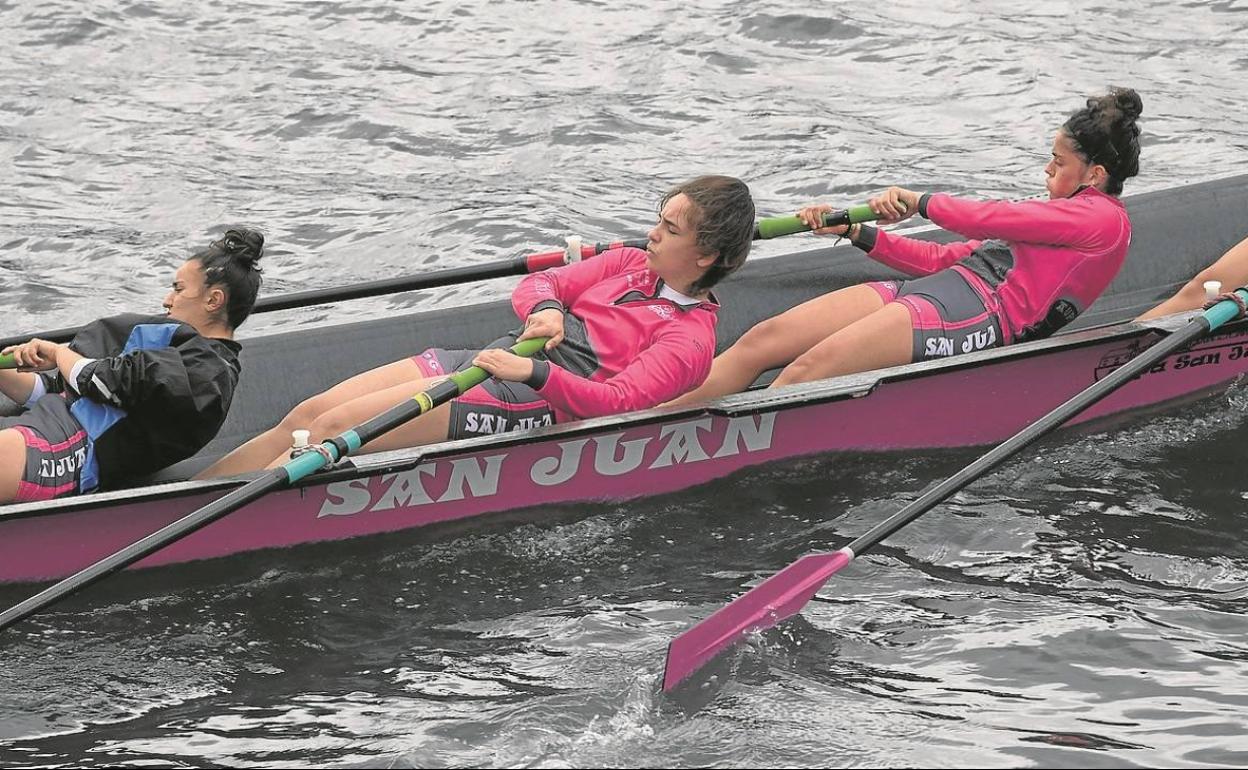 El batel femenino de San Juan opta al oro hoy en Legutio. 