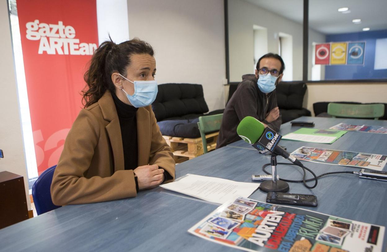 Irati Redondo y Santi Jiménez, técnica y delegado de Juventud, respectivamente. 