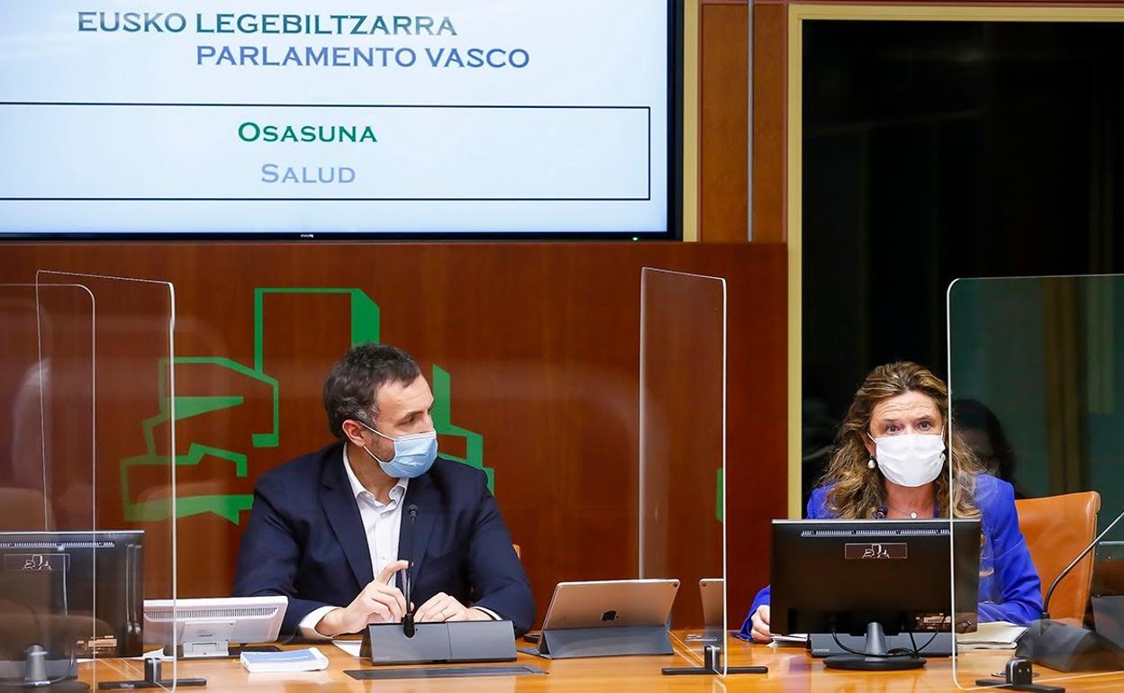 Un informe constata que la decisión de no registrar las vacunas a cargos de Basurto fue «inadecuada», pero no «ilegal»