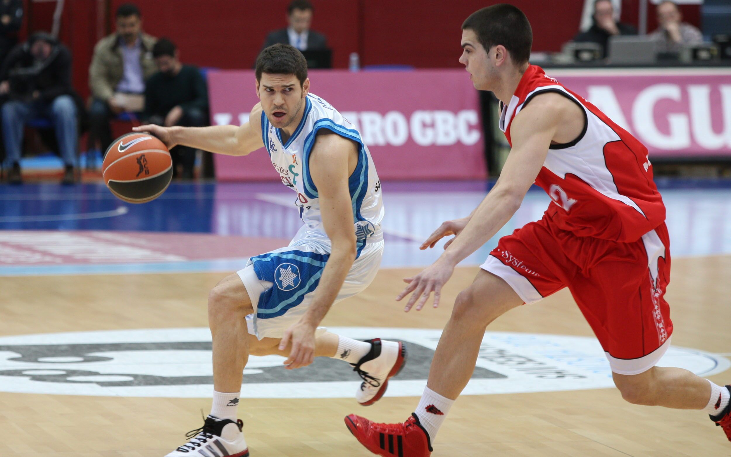 Fotos: Ricardo Uriz dice adiós al baloncesto