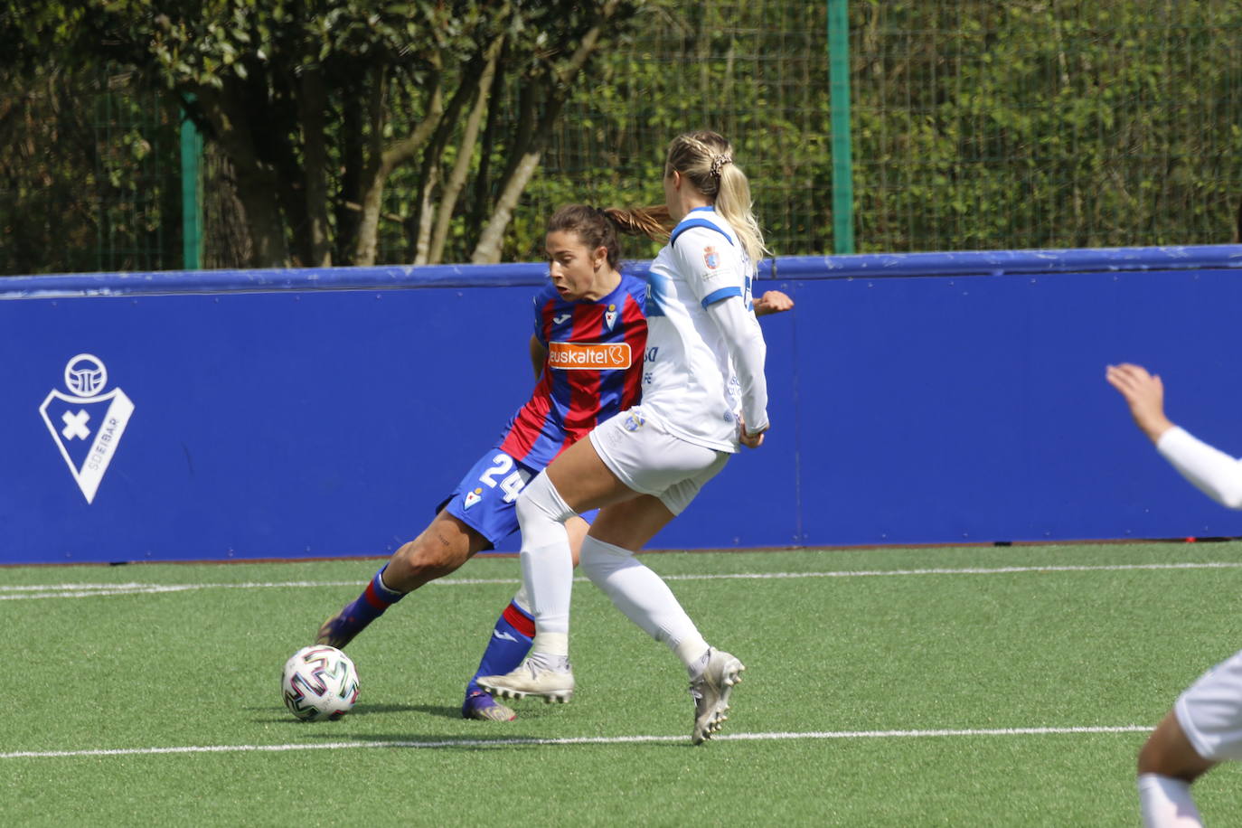 Jimena y Gantxegi han sido las goleadoras armeras. 