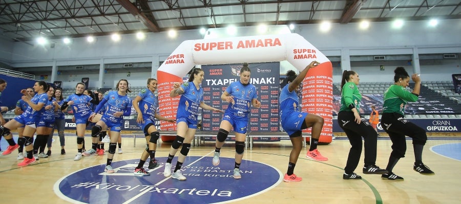 Las guipuzcoanas vuelven a levantar un título más y convertirse así por séptima vez en campeón de la Liga Guerreras Iberdrola. Para ello, solo tenían que sumar un punto, no obstante, el marcador ha terminado 30-20 para las locales. 